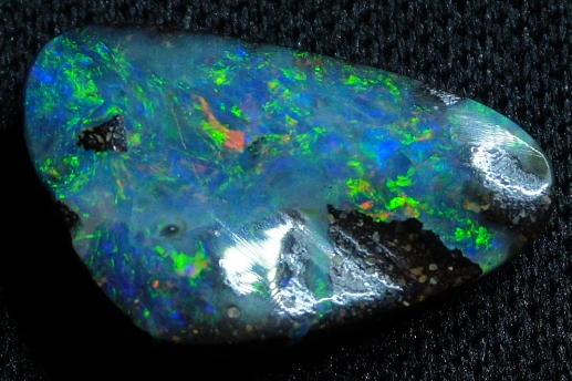 7.75ct Boulder Opal (Pre-drilled)