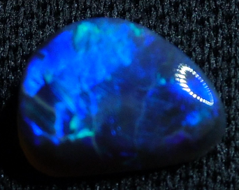 1.925ct Black Opal