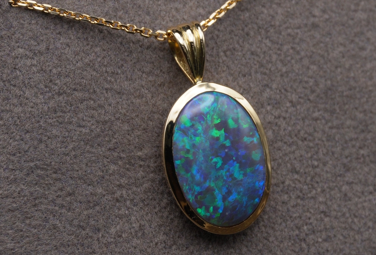 Dark Crystal Opal Pendant 18k Yellow Gold