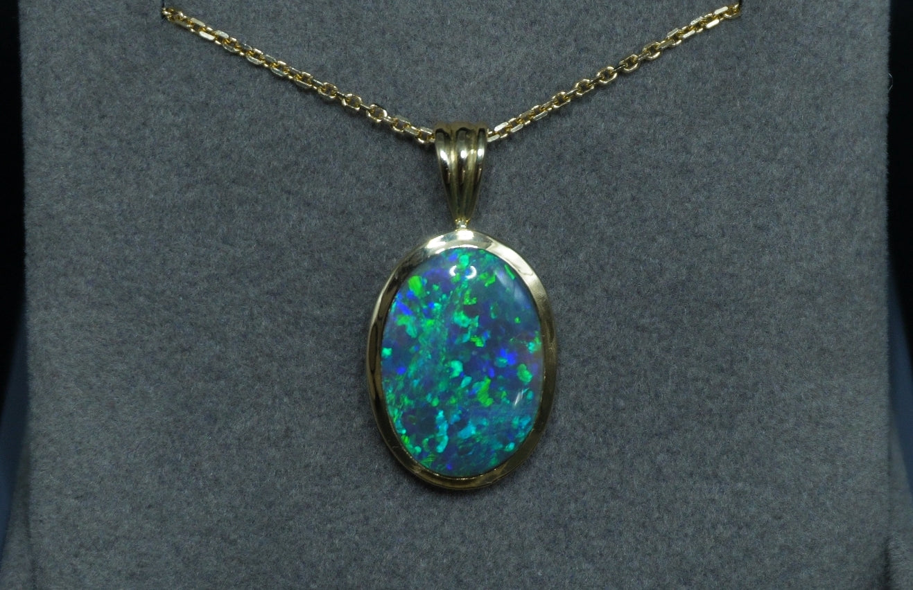 Dark Crystal Opal Pendant 18k Yellow Gold