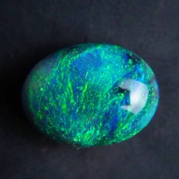 Black Opal 3.695ct